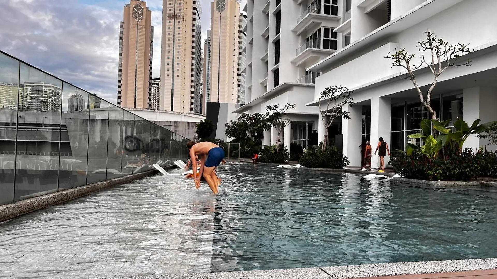 Quill Residences Suites Klcc City View Kuala Lumpur Apartment
